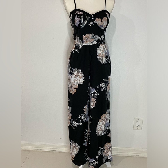 Women’s jumpsuit size M Semi New. - Picture 3 of 14